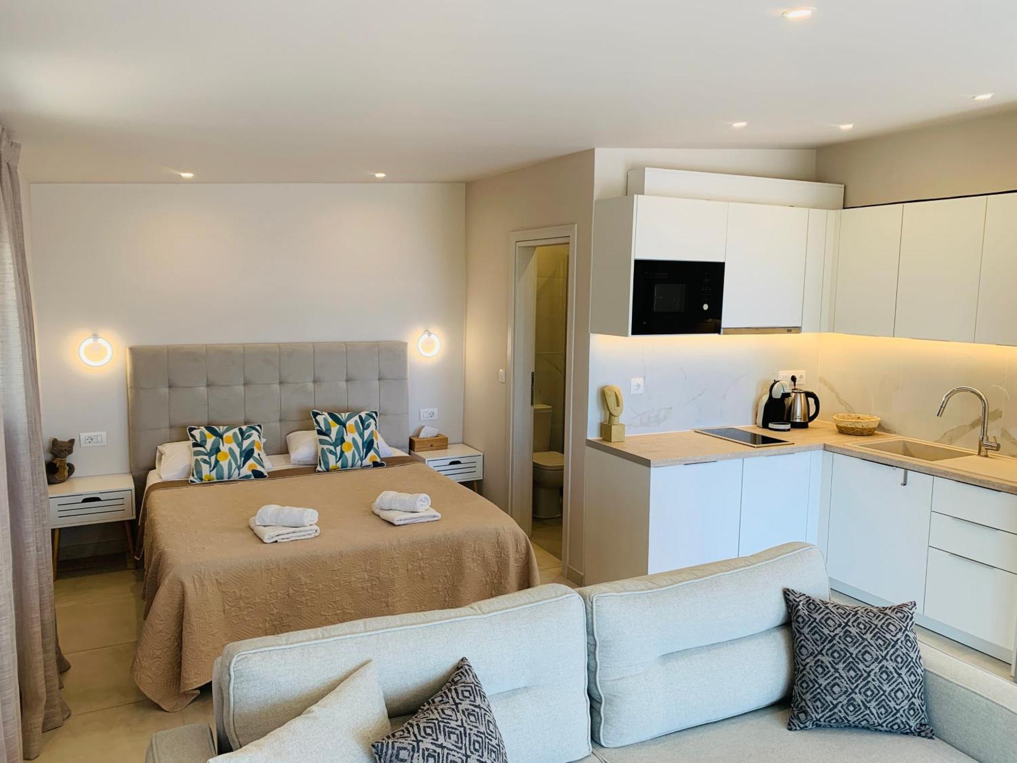 Thelfi Luxury Studio In Attica - Close To Varkiza Beach - Sea View Vári Eksteriør billede