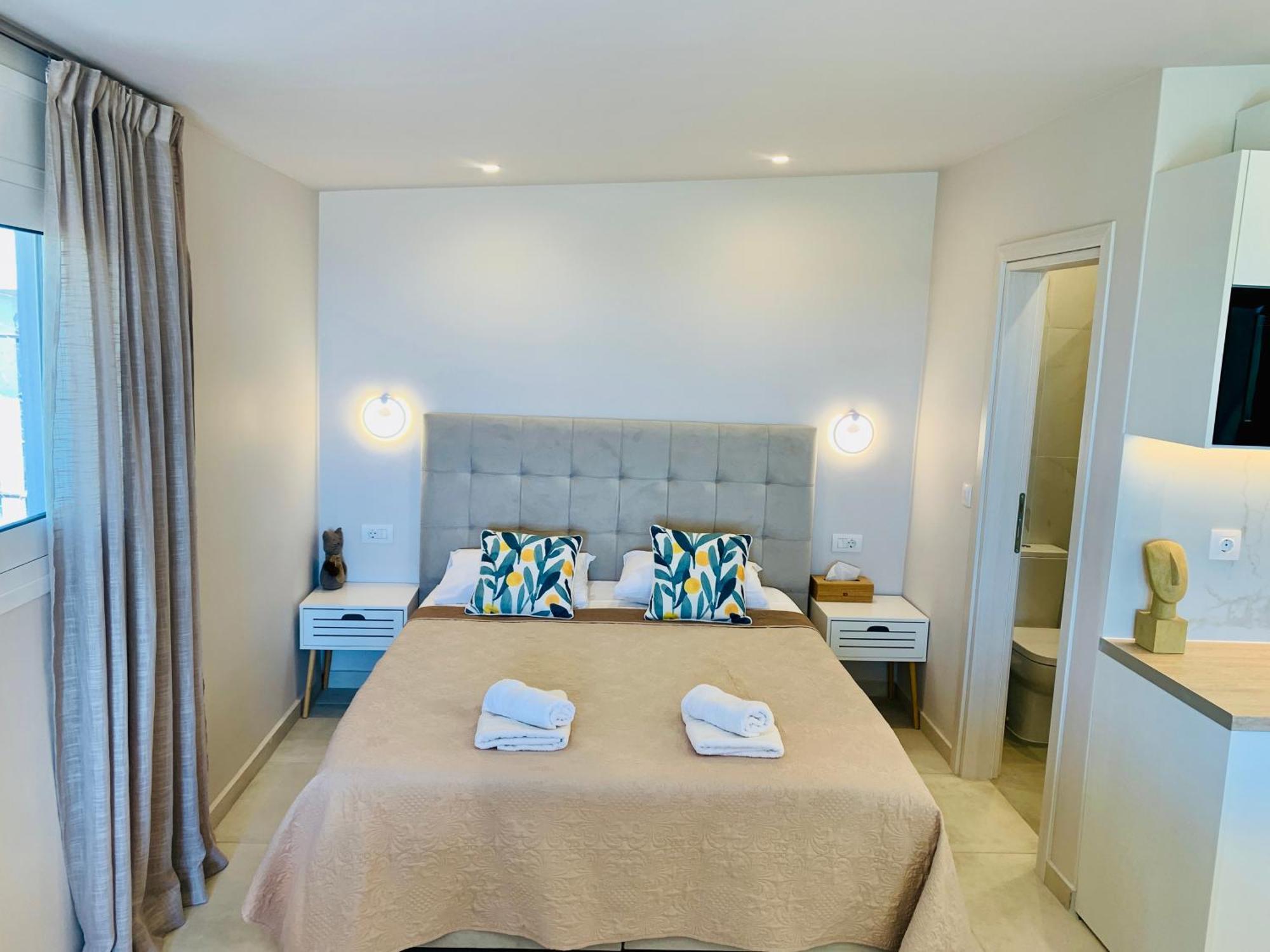 Thelfi Luxury Studio In Attica - Close To Varkiza Beach - Sea View Vári Eksteriør billede