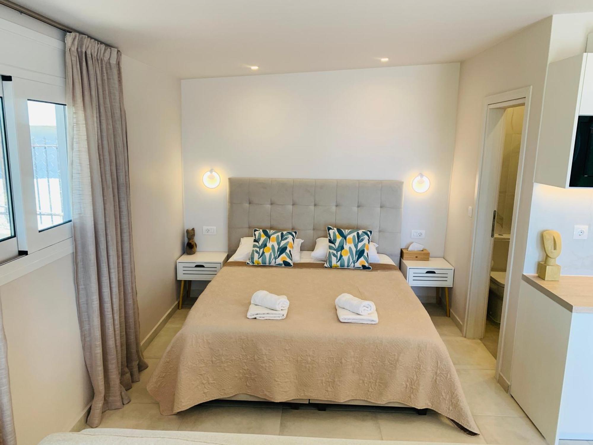 Thelfi Luxury Studio In Attica - Close To Varkiza Beach - Sea View Vári Eksteriør billede
